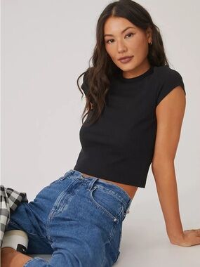 Maeve Anthropologie Classic Ribbed Blair Baby Tee in Yellow